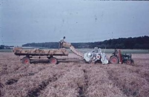 Hochdruckpresse Claas mit Aufbaumotor