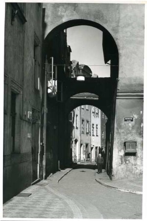 Gasse am Pernstein Platz, Pardubitz, Tschechien, Böhmen und Mähren