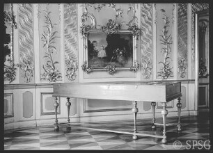 Potsdam, Stadtschloss, Konzertzimmer Friedrich II., R.:10, Teil der Westwand mit Flügel