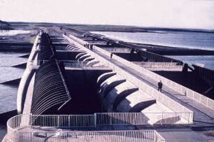Bau der Schiffsschleusenanlage Eidersperrwerk