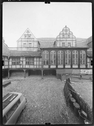 Quedlinburg. Ehem. Stiftsschloß. Hofansicht
