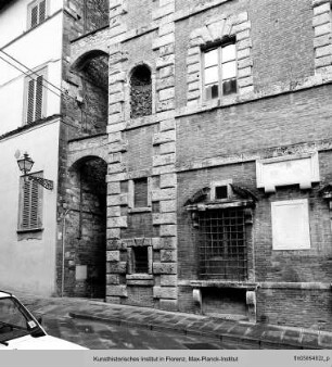 Palazzo Comunale & Palazzo Renieri Portigiani, Colle di Val d'Elsa