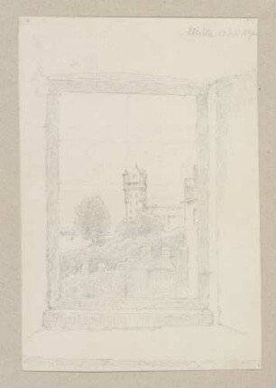 Blick durch ein Fenster auf die Kurfürstliche Burg von Eltville
