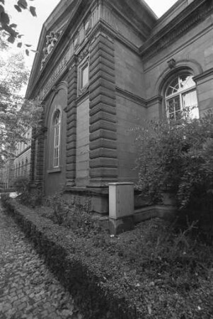 Planungen zur Einrichtung einer neuen Turnhalle für die Friedrich-Realschule Durlach in der benachbarten Zehntscheuer