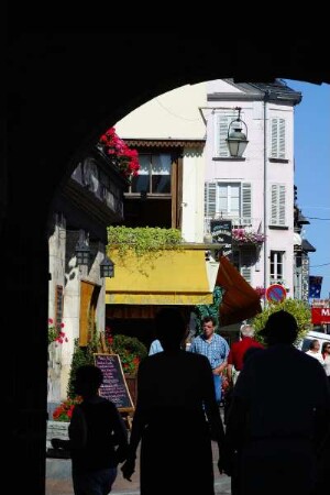 Frankreich. Basse Normandie. Calvados. Honfleur. Blick in Altstadtgasse