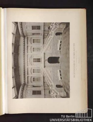 Serie I. No. 73. Das Königliche Zeughaus. Lichthof. Berlin.
