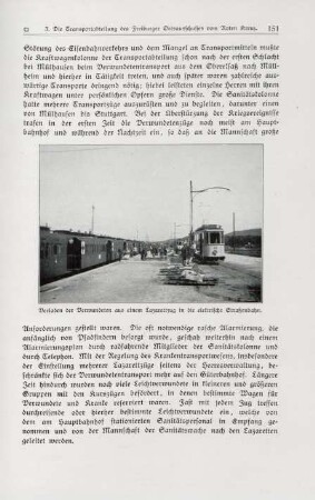 Verladen der Verwundeten aus einem Lazarettzug in die elektrische Straßenbahn.