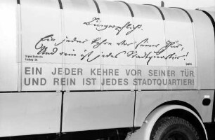 Freiburg: Städtischer Fuhrpark, Goetheschrift groß, Ein jeder kehre vor seiner Tür und rein ist jedes Stadtquartier