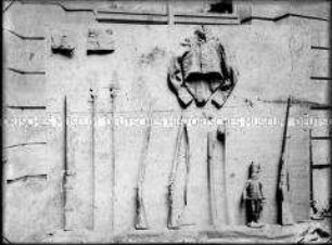 Neuerwerbungen von 1911: Uniformrock, Patronentasche, Hakenbüchse, Steinschlossgewehr, Sponton u.a.