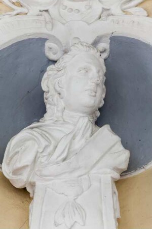 Gedächtnis an den Fürsten Heinrich Casimir II. von Nassau-Diez — Büste