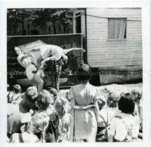 Artisten des Kinderzirkus beim Puppentheater Quandt in Pankow