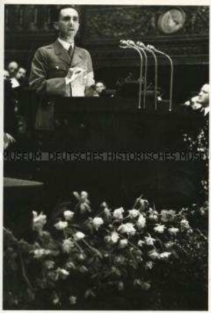 Joseph Goebbels eröffnet die Leipziger Messe
