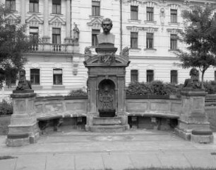 Denkmal für den Dichter Vitězslav Hálek