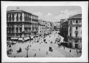 Neapel, Italien. Via Medina