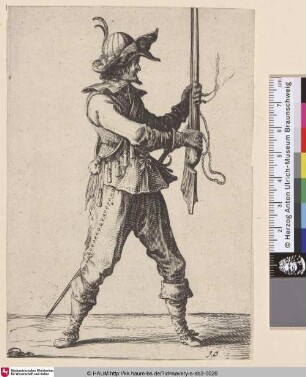 [Soldat nach rechts gewandt mit Muskete in beiden Händen; Soldier turned to right with musket in both hands]