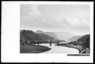 Bad Schandau mit Carolabrücke und Schrammsteine