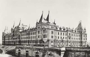 Jägerkaserne am Sachsenplatz