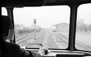 Freiburg; Wasenweiler: Strecke Freiburg - Wasenweiler; Vollautomatische Blinklichtanlage bei Bahnübergängen; Signallicht für Lokführer