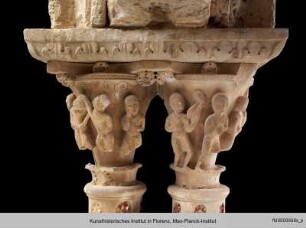 Kapitell mit Figuren - W22Sh96