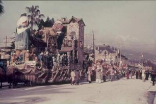 Reisefotos Frankreich. Nizza. Wagen "Les trois entêtés" zum Karnevalsumzug am Mardi gras (Fetter Dienstag)