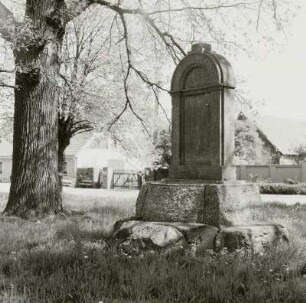 Denkmal für die Gefallenen des 1. Weltkrieges : Denkmal für die Gefallenen des 1. Weltkrieges. Stein (nach 1918). Storkow-Selchow, Hauptstraße