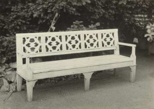 Gartenbank : Schloss Rammenau, Gartenbank im Park