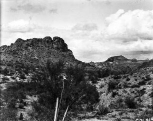 Die Superstition Mountains : Blick auf die Bergkette der Die Superstition Mountains.