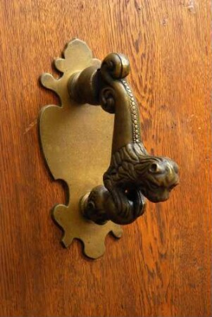 Türklopfer in Gestalt eines Seetieres