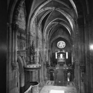 Benediktiner Abteikirche, Martinsberg, Ungarn