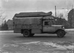 Expeditions LKW : Einer der Expeditions LKWs bei der Rückkehr nach Berlin.