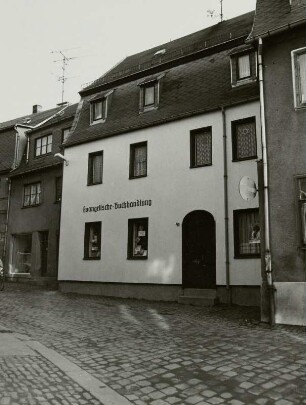 Glauchau, Wohnhaus, Straßenansicht
