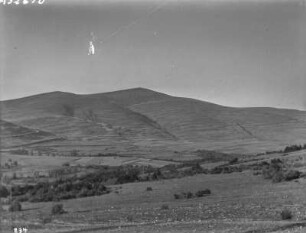 Berg : Blick vom Berg Puerto de Oncala auf einen gegenüberliegenden Berg