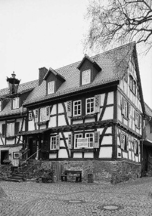Wohnhaus; Oberursel, Marienstraße 16