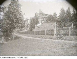 Bärenfels (Altenberg-Bärenfels), Hubertusweg 1 g. Spitzbergbaude (Erholungsheim der Bäckerinnung Dresden). Talseite