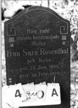 Grabstein 411 (Index: 100093365) Maße HxBxT: 136x42x18 cm: Grabstein 411A