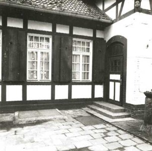 Cottbus, Waldstraße 1. Kinderheim (1908), Fenster (Erdgeschoß)