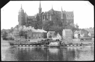 Meißen. Burgberg mit Elbe und Dampfer "Bodenbach"
