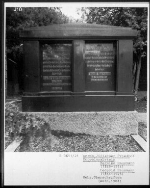 Grabstein von Hermine Hausmann (gestorben 1914) und Leopold Hausmann (gestorben 1925)