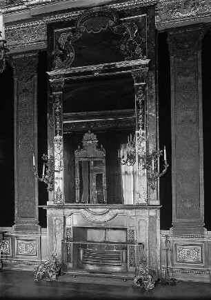 Kaminspiegel im Audienzgemach : Dresden, Residenzschloss, Inneres, Westflügel, Audienzgemach, Kaminspiegel
