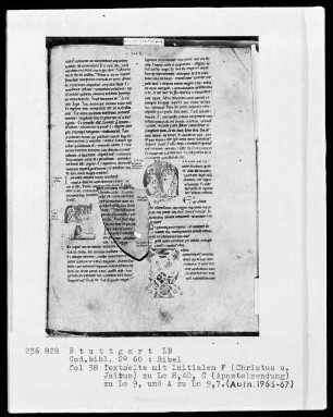 Bibel — Textseite mit zwei historisierten Initialen, Folio 38recto