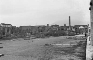 In Pompei : Straße mit Ruinen der Stadt Pompei