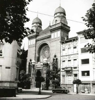 Antwerpen. Blick auf die Synagoge
