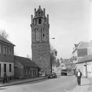 Münchberg. Berliner Torturm (1251/1300). Ansicht der Stadtseite