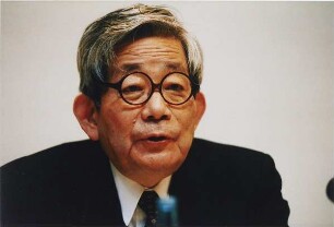 Oe Kenzaburo