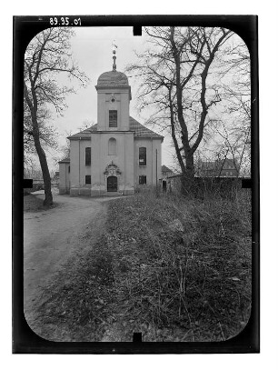 Altlandsberg. Reformierte Kirche (ehem. Schloßkirche, 1768, Veränderung 1896). Ansicht von Osten