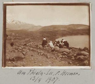 Am Phiala-See [birket ram] l. Hermon. 13/4 1907.