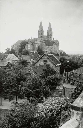 Quedlinburg, Stadt : Quedlinburg. Blick auf Schloßkirche und Dom, von Nordwesten