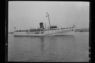 Christian Ivers (1944), Iver Linies, Kiel