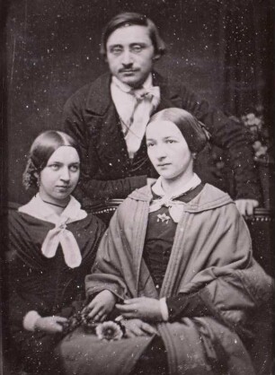 Gruppenbild einer Familie (mit Hermann Krone)