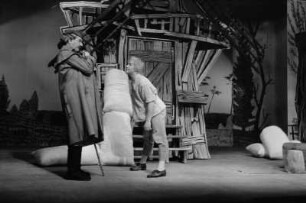 Szenenbilder aus "Der Müller von Sanssouci" von Peter Hacks in der Regie von Wolfgang Langhoff. Kammerspiele (Deutsches Theater) Berlin, Uraufführung 05.03.1958 : Mit Herwart Grosse als Friedrich II., Paul R. Henker als Müller, Ernst Kahler, Josef von Santen als Prinz Heinrich, Hans Stetter als de Catt, Werner Pledath als Bäcker Wewerka, Werner Segtrop, Ulrich Thein als Knecht Nickel, Karla Runkehl als Magd, A. P. Hoffmann als Landrat Tornow, Harry Berber als Trescho u. a.